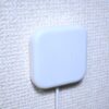 Nature Remo Mini 2　を壁にかけた様子