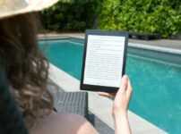 Kindle を使って本を読む人